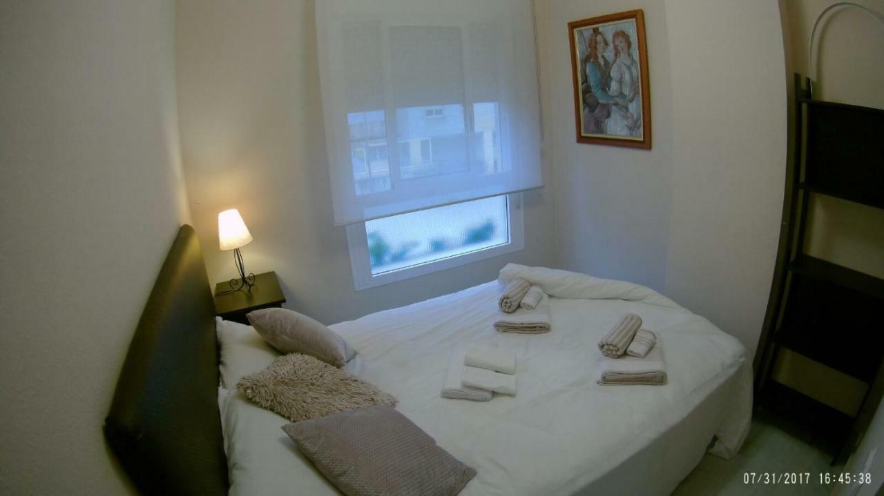 Apartamento Omar Playa Malaga Exterior photo